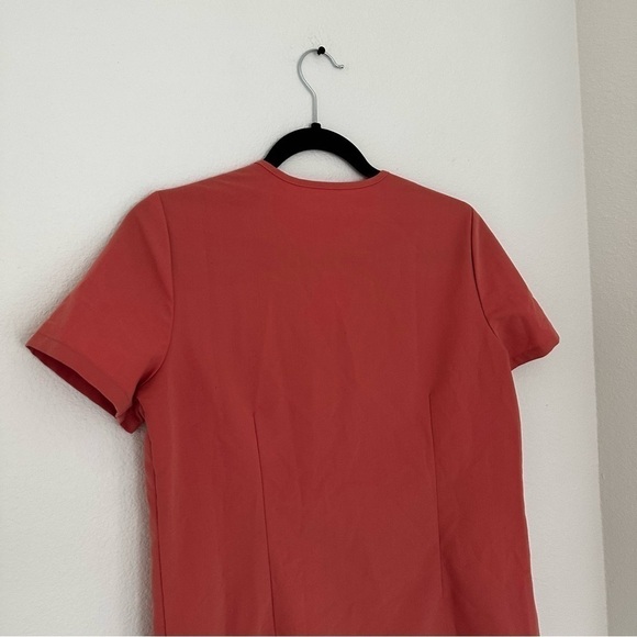 FIGS Casma 3 Pockets Scrub Top V Neck Clay Color Short Sleeves Size XS Women’s - Picture 6 of 10